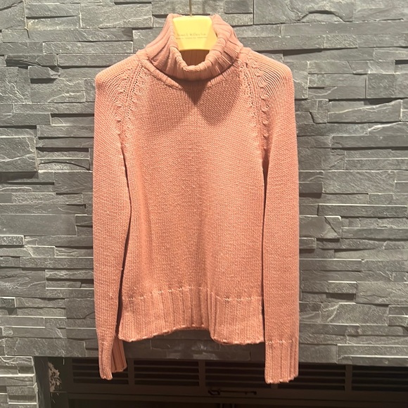 Sutton Studio Sweater - Picture 1 of 3